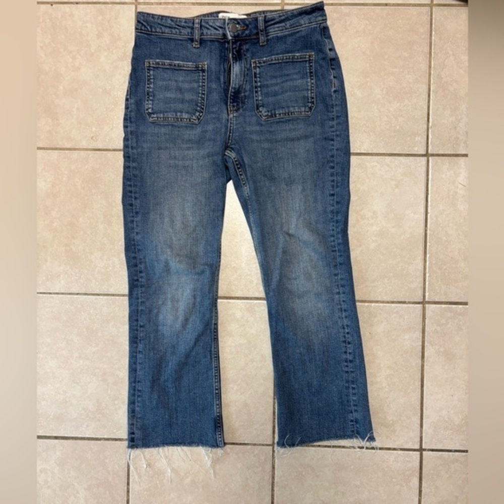 Zara Cropped Blue Denim Jeans